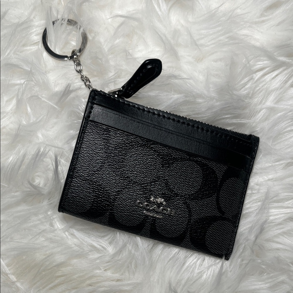 Coach Black Key & Card Holder - Picture 2 of 4